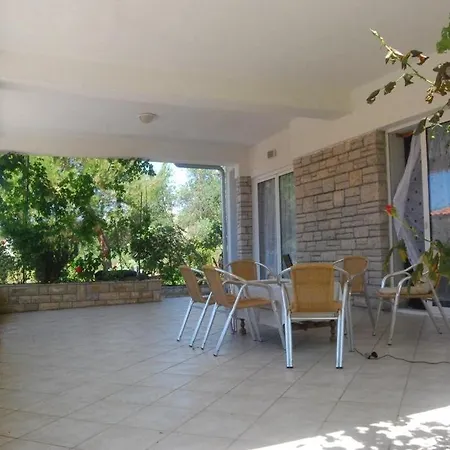 In With Balcony, Wifi * Pirovac