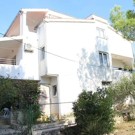 In With Balcony, Wifi * Pirovac