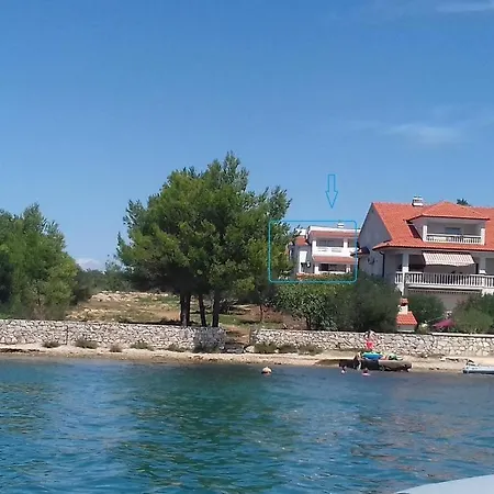Guest house In With Balcony, Wifi